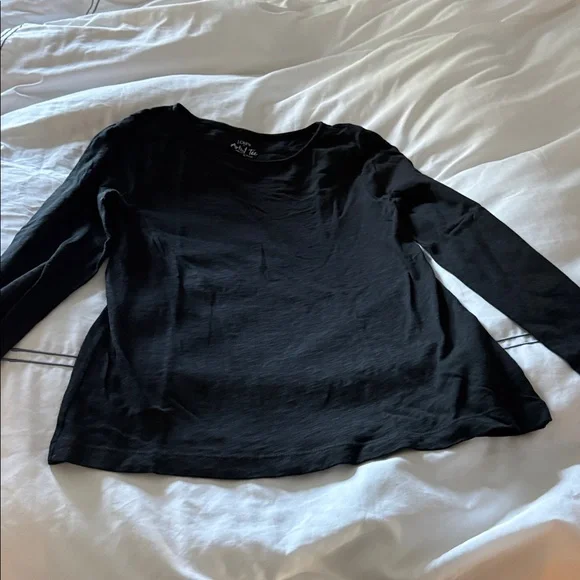 J. Crew Black Long Sleeve Top
Artist Tee - Picture 1 of 2